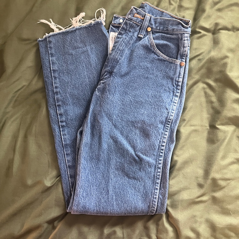 Vintage wrangler pants. Size 3x32 (fits like a size 0)